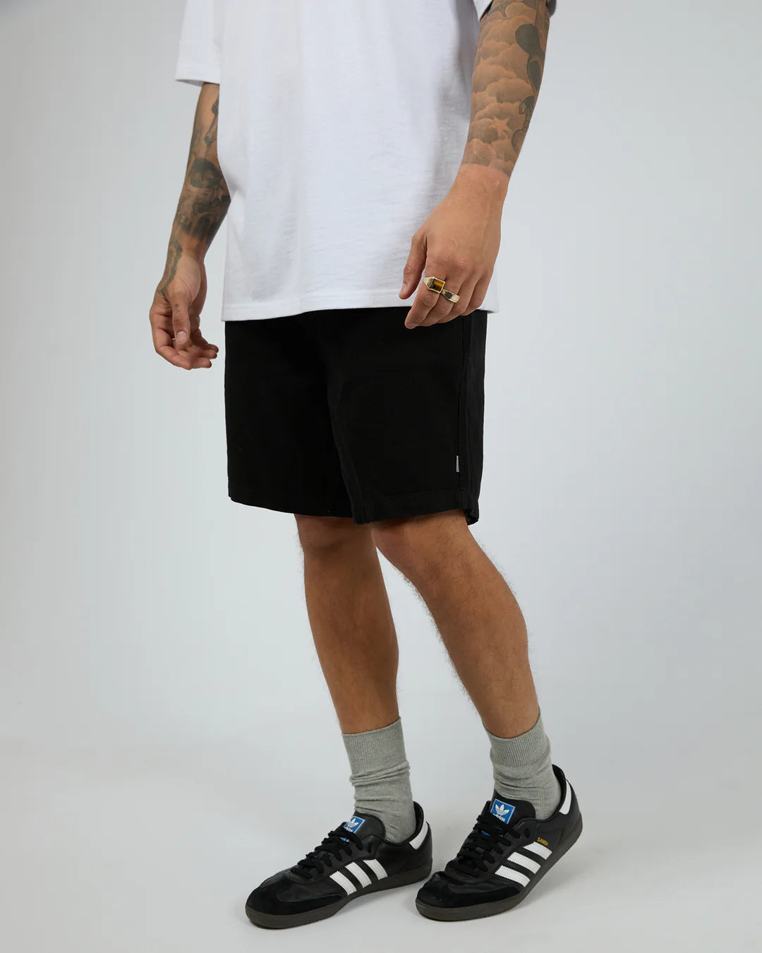 SILENT THEORY WALTER SHORT - BLACK