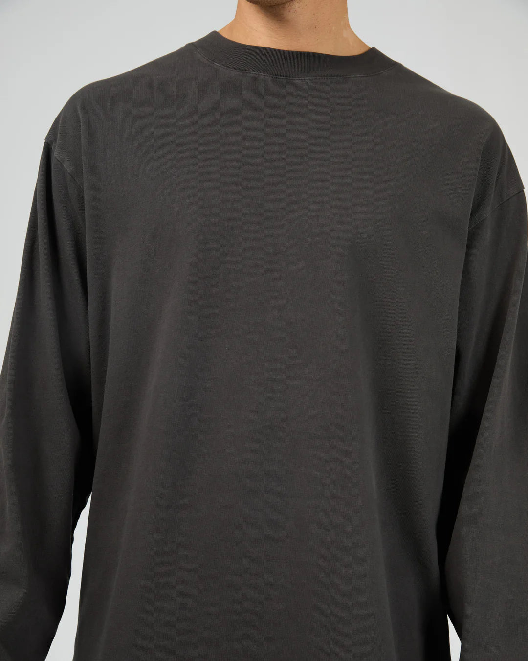 SILENT THEORY HEAVYWEIGHT STANDARD FIT LONG SLEEVE TEE - COAL