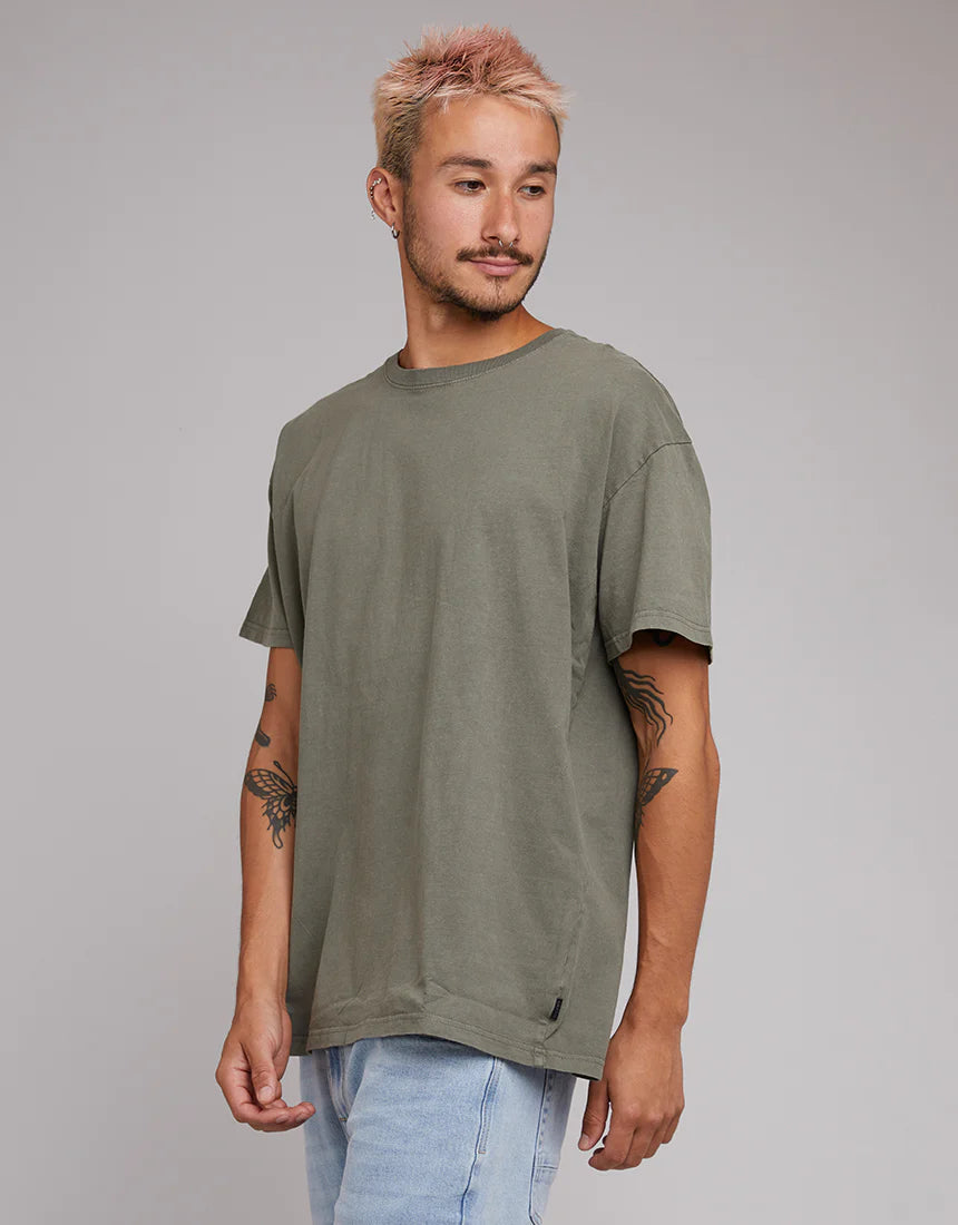 SILENT THEORY MENS CLASSIC TEE - KHAKI