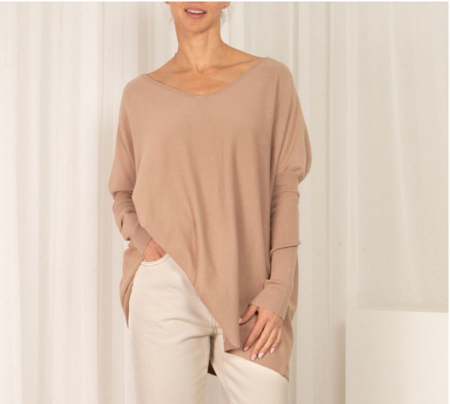 SLIDE SHOW SCOOP NECK TIGHT SLEEVE OVERSIZED WARM TOP - MUSHROOM