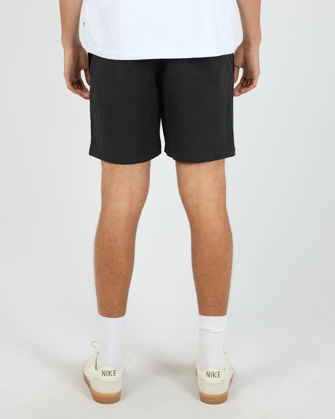 SILENT THEORY ELASTIC WAIST SHORT - BLACK