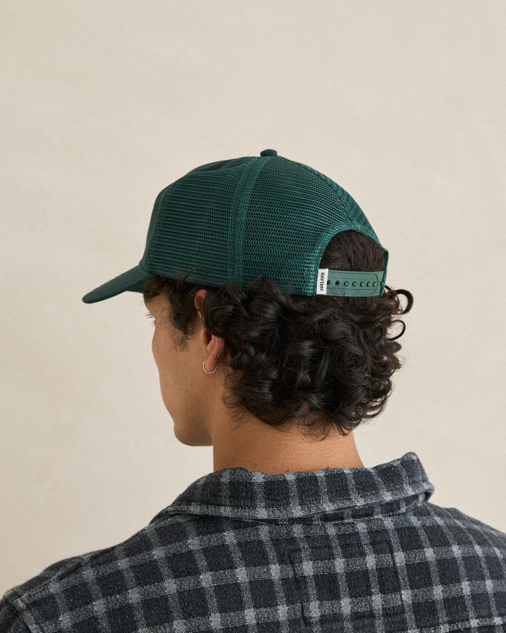RHYTHM SCRIPT TRUCKER CAP - GREEN
