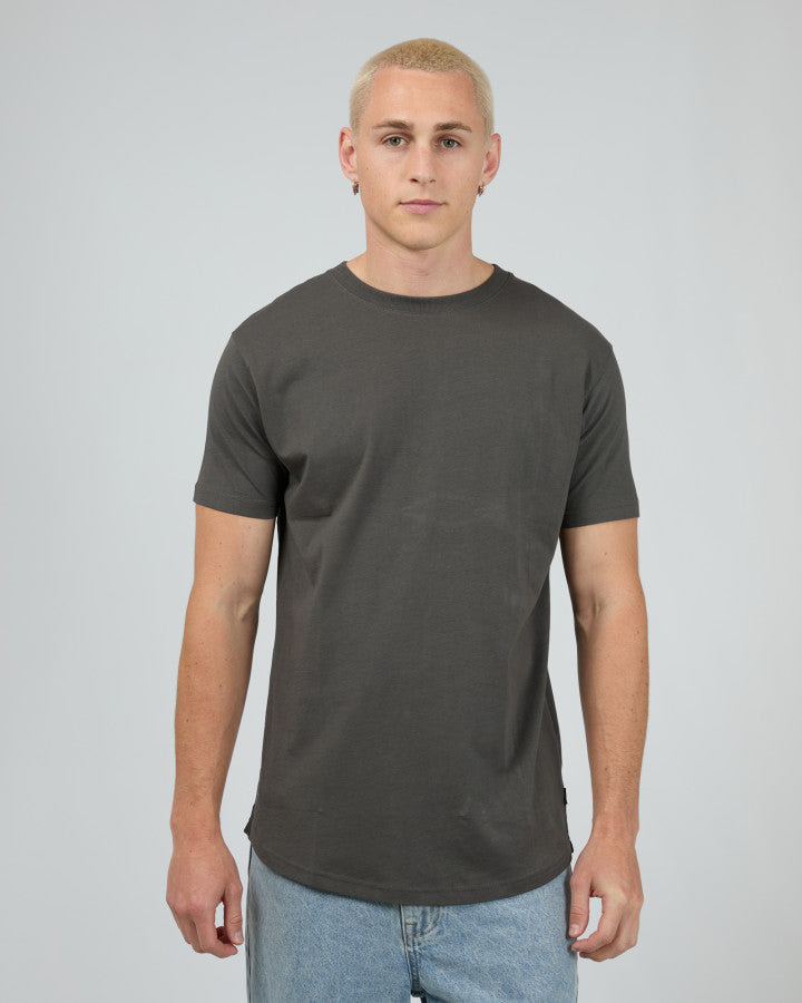 SILENT THEORY SOLID TAIL TEE - COAL