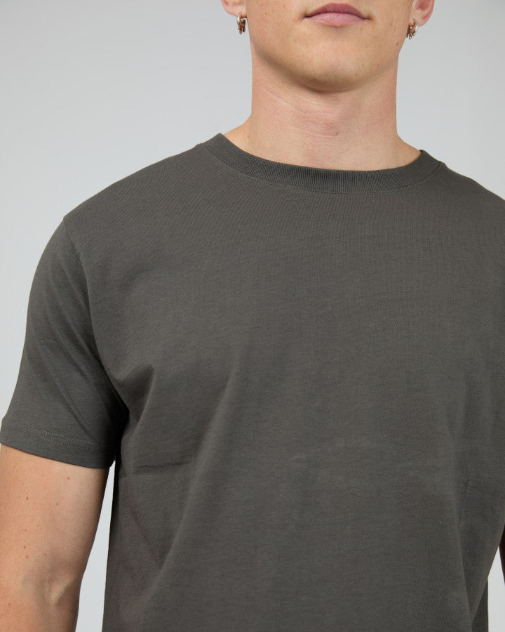 SILENT THEORY SOLID TAIL TEE - COAL
