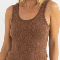 RHYTHM SUNSET SCOOP NECK KNIT TANK - CHOCOLATE