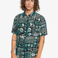 QUIKSILVER WORLD BEYOND SHORT SLEEVE SHIRT