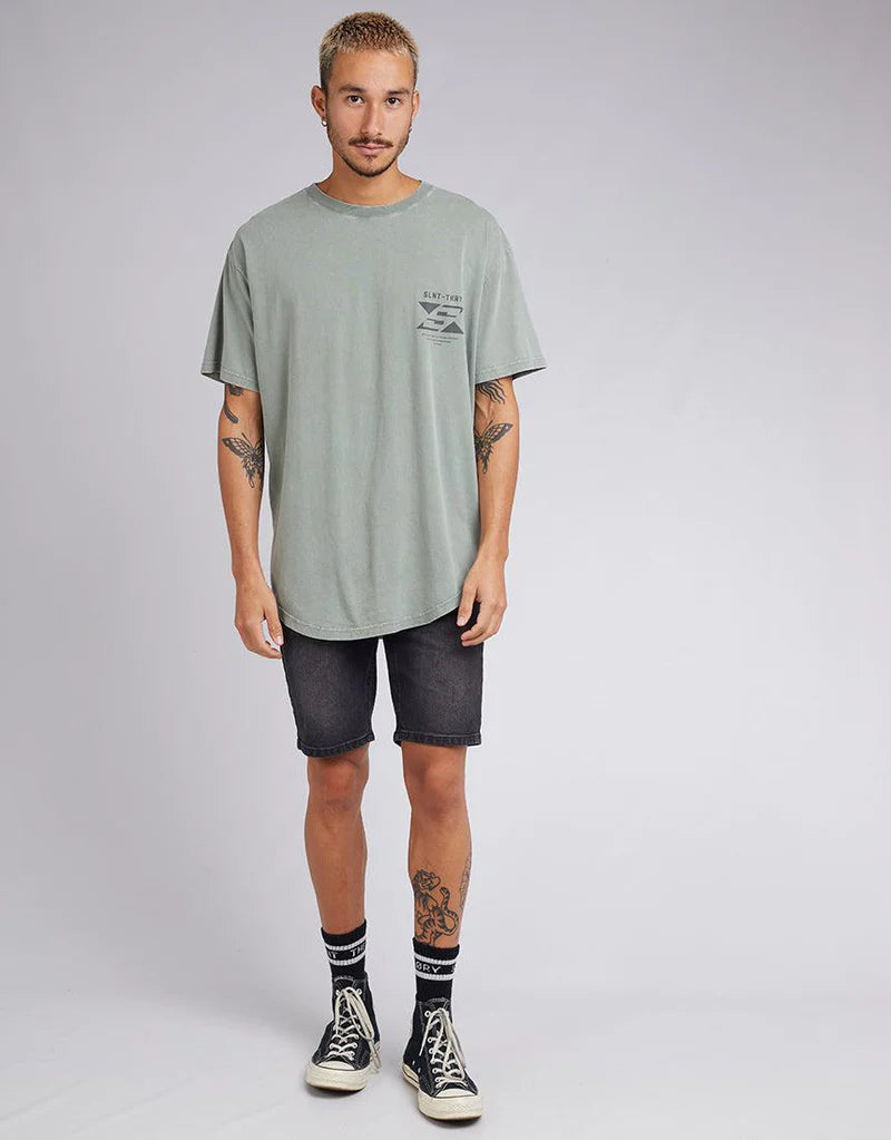 SILENT THEORY IMPACT SCOOP TEE