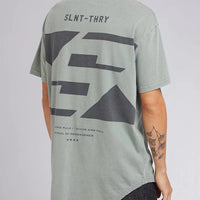 SILENT THEORY IMPACT SCOOP TEE